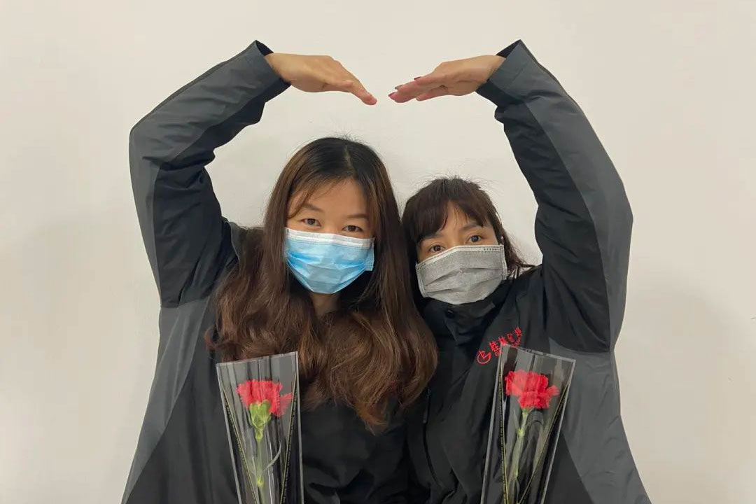 做自己(jǐ)的太陽，無(wu)須借誰的(de)光丨緻敬(jìng)我們身邊(biān)的“她”